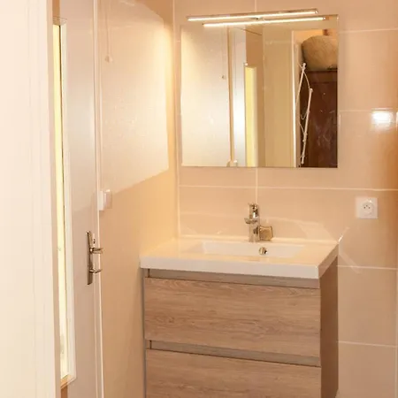 Maison De Maitre De 1789 Renovee Avec Piscine Dom wakacyjny